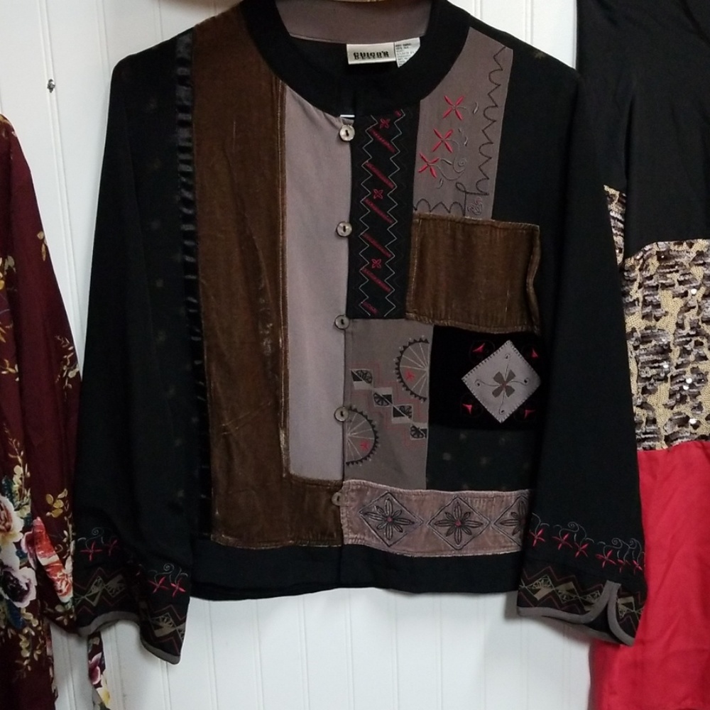 Chicos Design 0 Small Artsy Embroidery Jacket